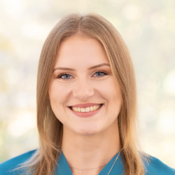 Portrait: Kamila Garczorz - Medizinische Fachangestellte